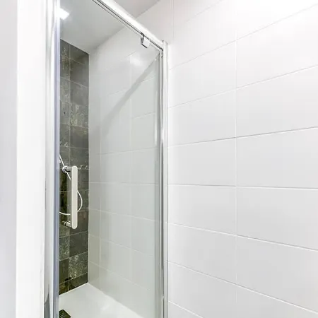 Apartment Proche Tram: 2 - Wifi Fibre - Equipe *