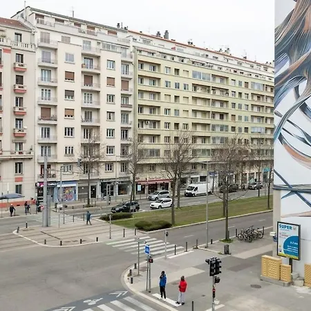 Apartment Proche Tram: 2 - Wifi Fibre - Equipe