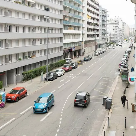 Proche Tram: 2 - Wifi Fibre - Equipe Grenoble